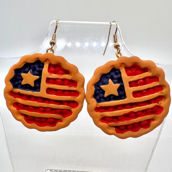 Cherry Pie Earrings - Pie Accessories - Summer Earrings - 4th of July Earrings - Picture 1 of 8
